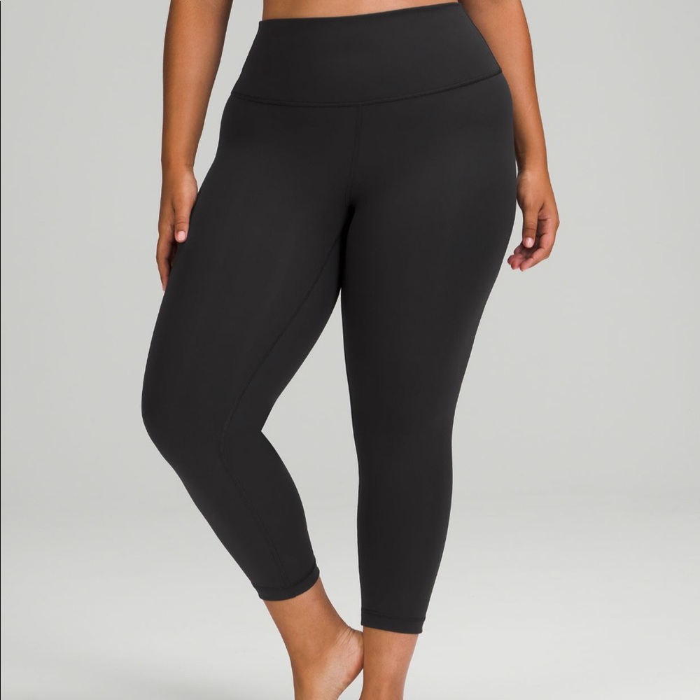 Wonder Under black leggings S4!